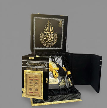 Kaaba Prestige Gift Set - Black and Gold Edition(With Urdu Translation)