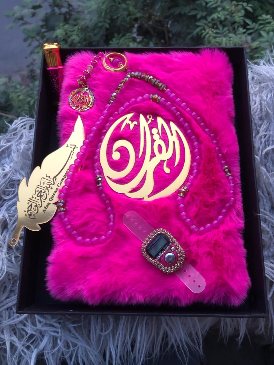 Luxury fluffy Quran Pak With translation and Tasbeeh (Choice any Colours)