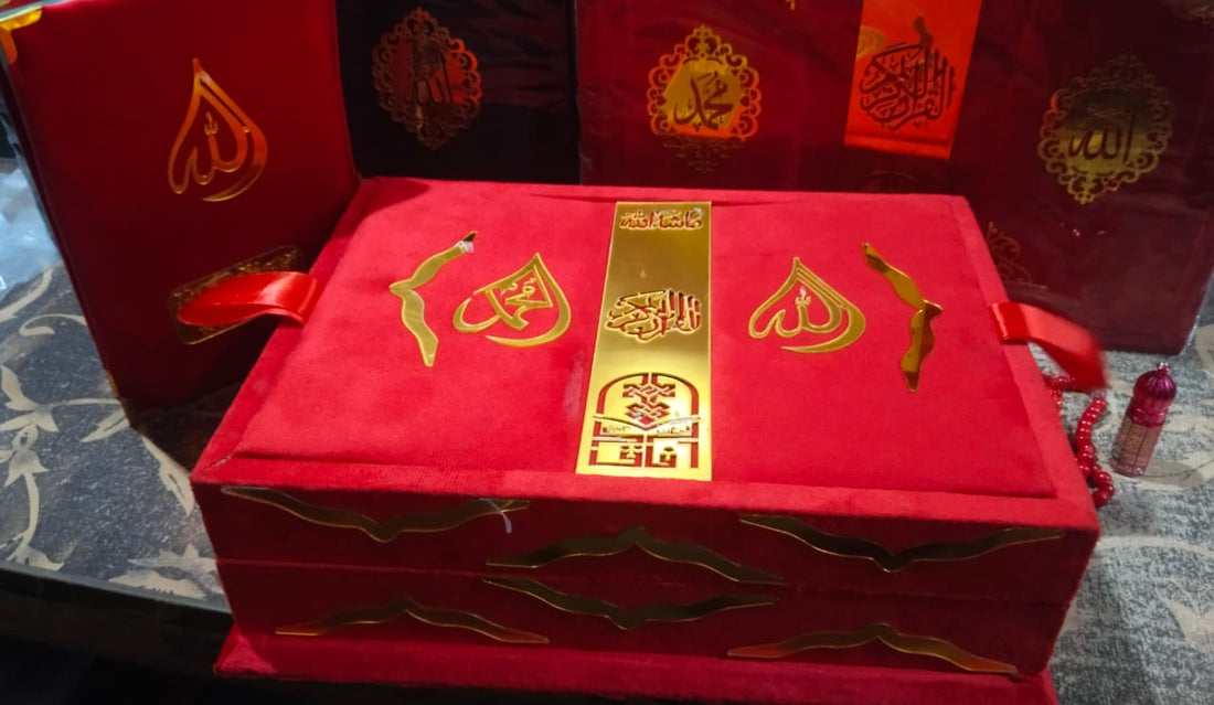 The Luxury Velvet Quran Gift Set Available in 3 Different Colours.